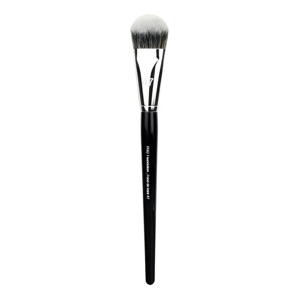 Professional Foundation Brush 47 – Broom Head Makeup Tool