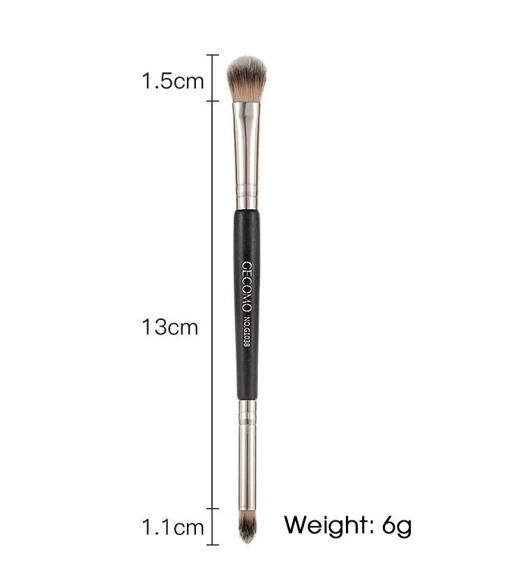 Double-Headed Eyeshadow Brush for Makeup Beginners