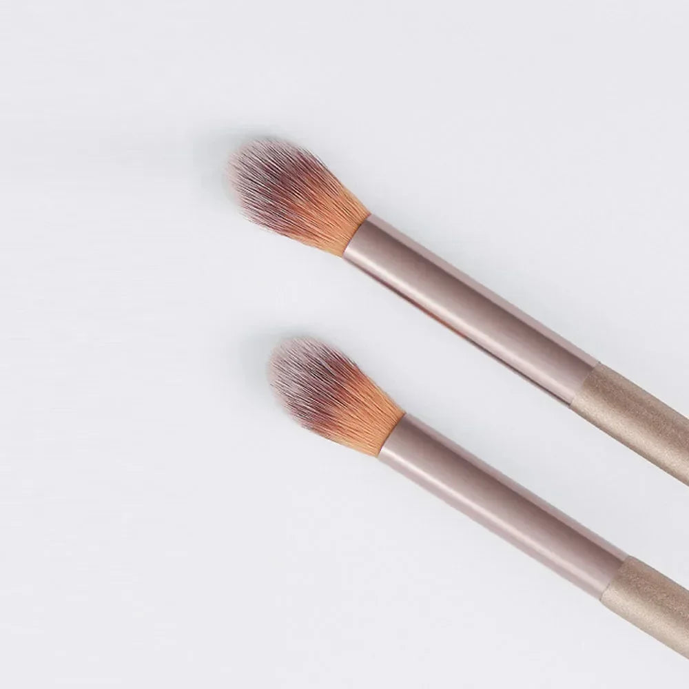 2Pcs Nose Highlight & Blending Makeup Brushes