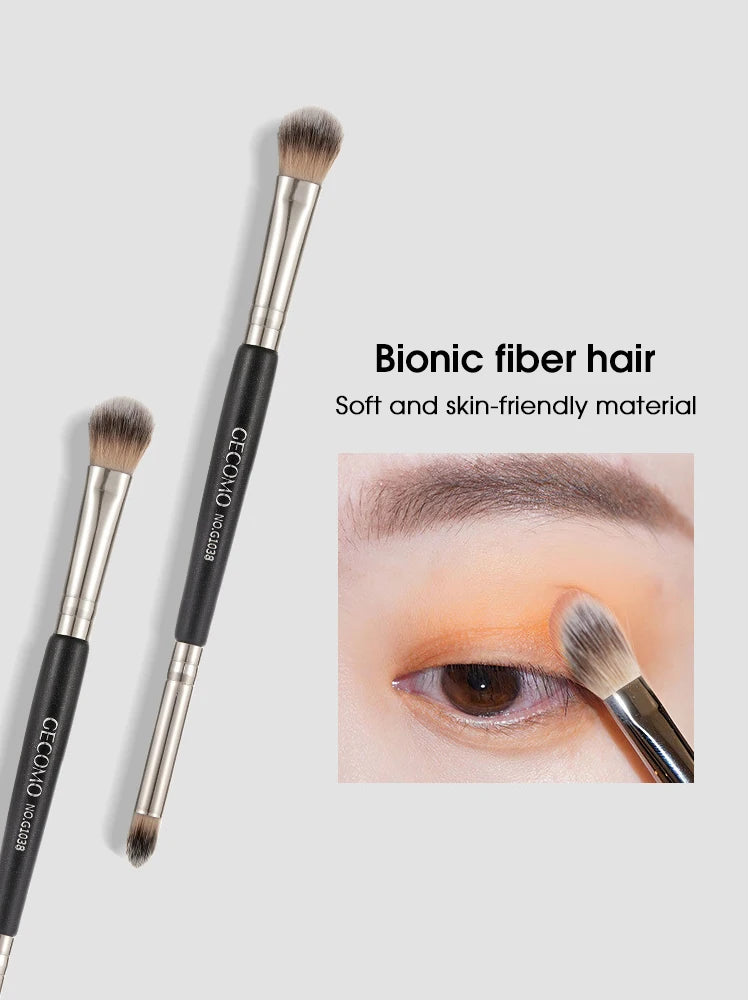 Double-Headed Eyeshadow Brush for Makeup Beginners